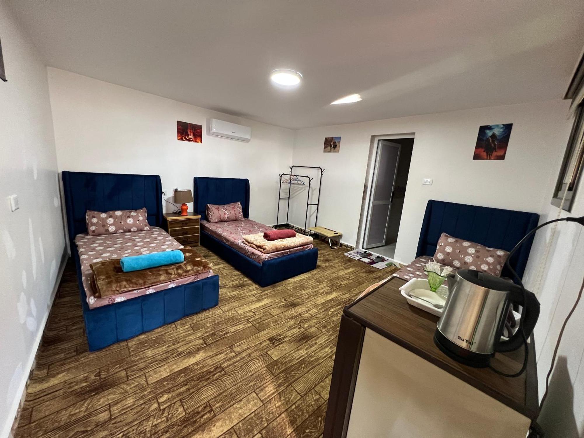 Petra Royal Ranch Bed & Breakfast *